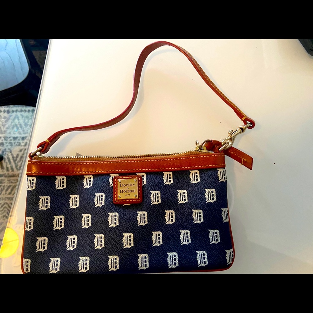 Dooney and Bourke Detroit Tiger Team Color Wrislet